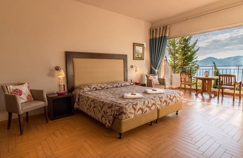 Paleros Hotel | Thalassa Hotel