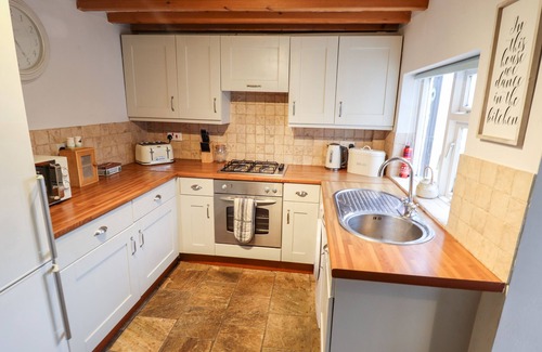 Roos Cottage | Thames Cottage