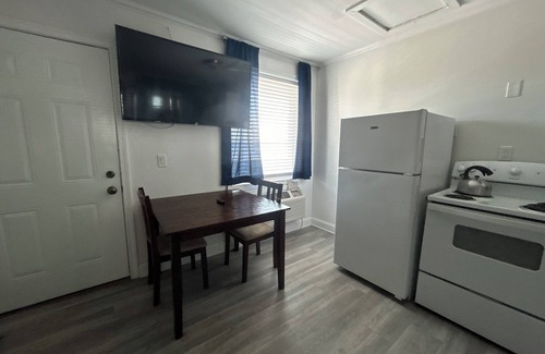 Groton Hotel | Thames Inn & Marina