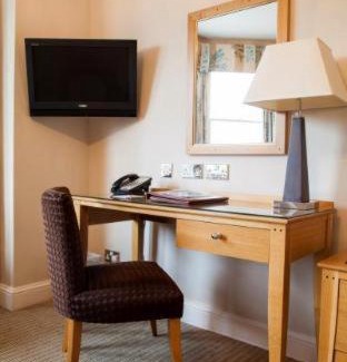 Bray on Thames Hotel | Thames Riviera Hotel, Sure Hotel Collection by Best Western