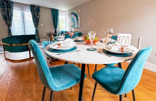 Kew Apartment | THAMES View Cyan Richmond, FREE GYM, VERY HIGH-SPEED Wi-Fi, PARKING