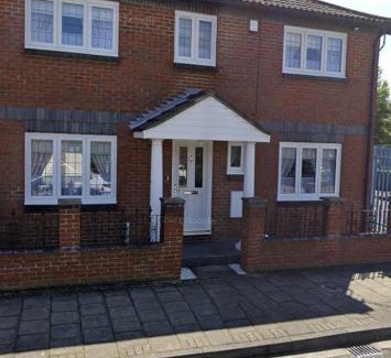 Thamesmead Apartment | Thamesmead holiday home