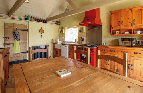 Trunch Cottage | THATCH COTTAGE, family friendly, character holiday cottage in Trunch