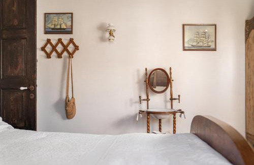 Galaxidi Villa | The 1813 Painter's Villa by Neuvel