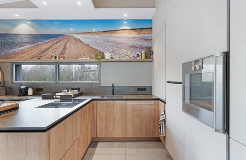 Ouddorp House | The 4 person Villa Super VIP features a luxurious and comfortably furnished interior, terrace with views over the water, perfect with dogs and children.