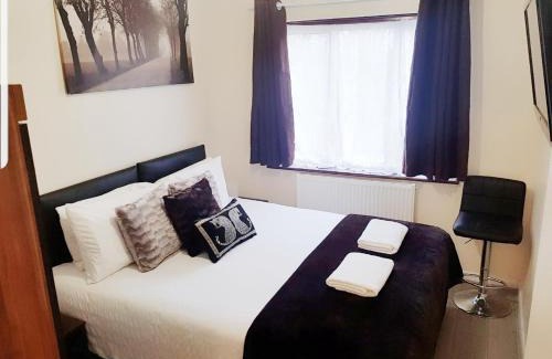 Ponders End House | The 55