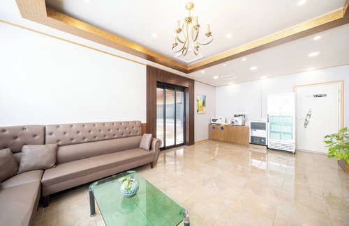 Gumi Hotel | The 7 Business Hotel