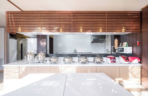 Gumi Hotel | The 7 Business Hotel