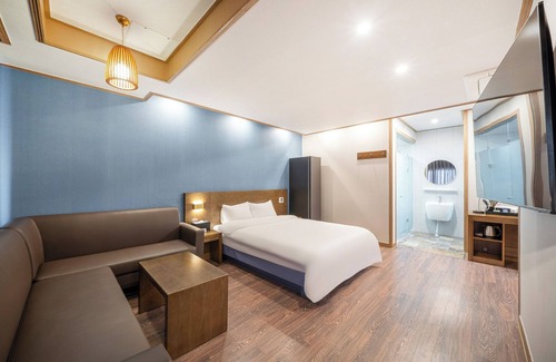 Gumi Hotel | The 7 Business Hotel