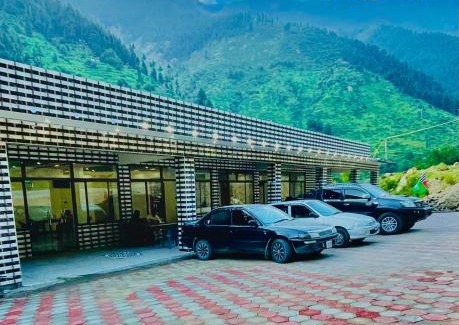 Khyber Pakhtunkhwa Hotel | The Abbott Crown Hotel Rajwal