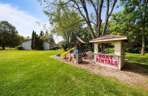 Lake Geneva House | The Albatross