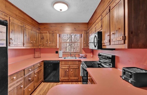 Gouldsboro House | The Alpine Arena