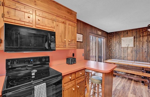 Gouldsboro House | The Alpine Arena