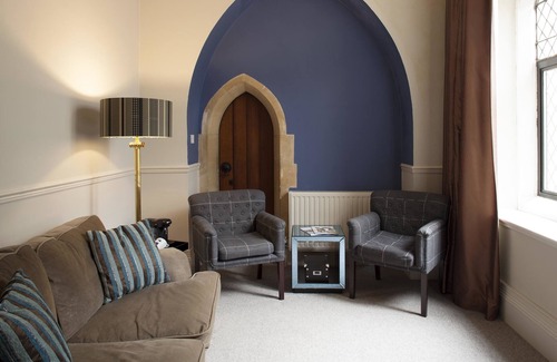 Truro Hotel | The Alverton