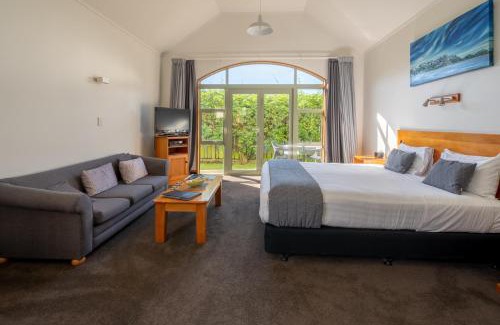 Kaikoura Hotel | The Anchor Inn Beachfront Motel