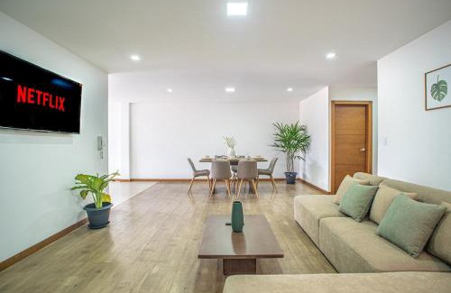 Totoracocha Apartment | The Andes apartment Patio & Luxury