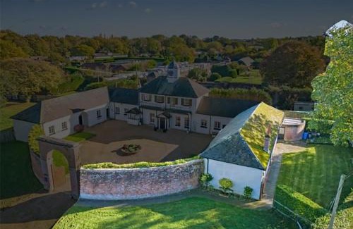 Wimborne House | The Annex at Merley Mews