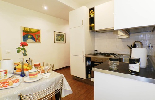 San Lorenzo Apartment | The Artist's House, 6 People, 3 Floor, 70 square meters