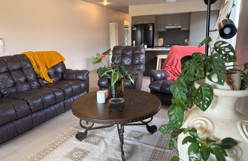 Mango Hill House | The Atlier Guest Room - Stay at Mangohill