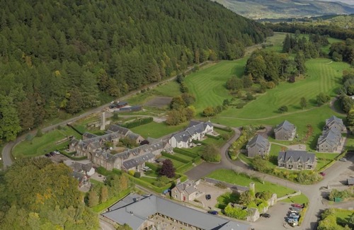 Kenmore Cottage | The Atrium - sleeps 6 guests in 3 bedrooms
