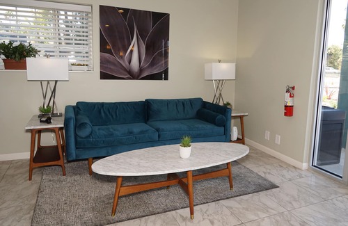 Mission Valley West Hotel | The Atwood Hotel San Diego - SeaWorld/Zoo
