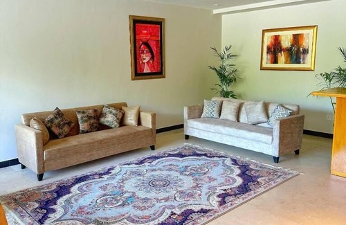 Blue Area Hotel | The Avenue Hotel