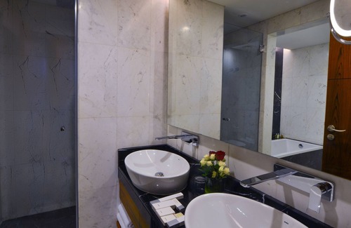 Al Sadd Hotel | The Avenue Hotel