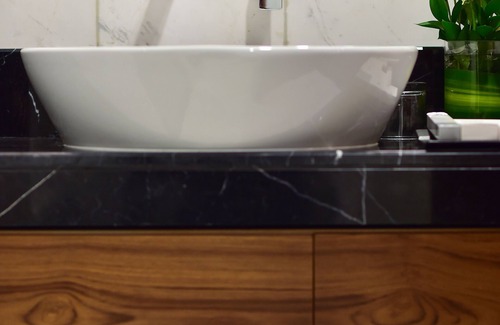 Al Sadd Hotel | The Avenue Hotel