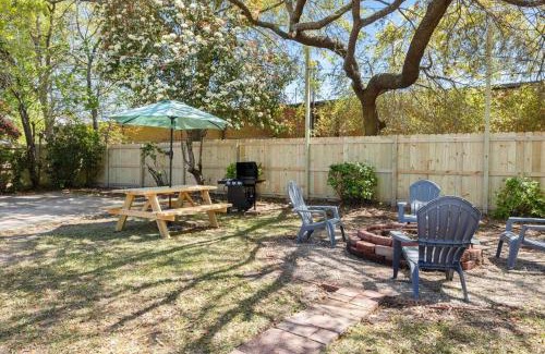 Hanahan Apartment | The Azalea House