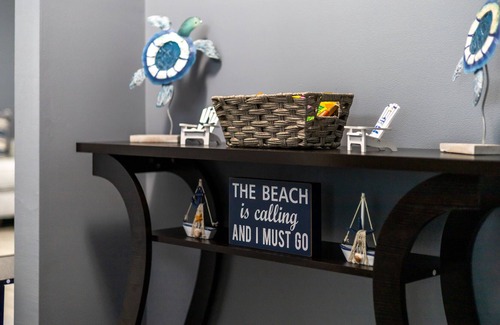 Melbourne House | The Azure Paradise- Pool Home 15 Minutes to the Beach!