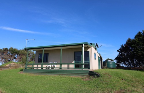 Far North District Cottage | 'The Bach' Relaxed Holiday Accommodation Kaimaumau
