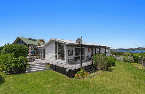 Ohope House | The Bachela - Ohope Beach Holiday Home