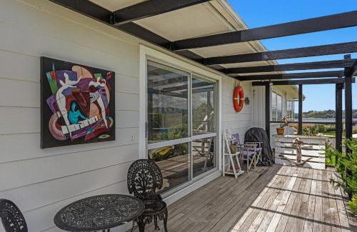 Ohope House | The Bachela - Ohope Beach Holiday Home