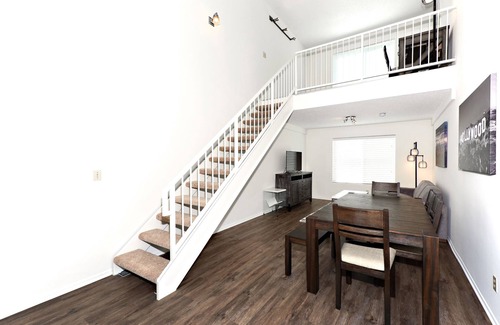 Palms Apartment | The Bagely Penthouse 304