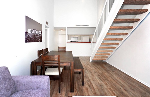 Palms Apartment | The Bagely Penthouse 304