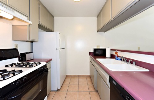 Palms Apartment | The Bagely Penthouse 304
