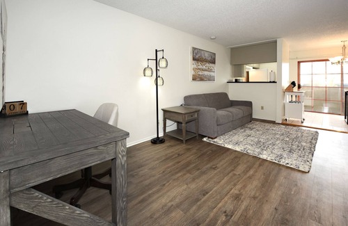 Palms Apartment | The Bagley #209