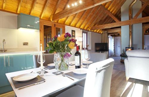 Pulborough House | The Barn At Banks Cottage