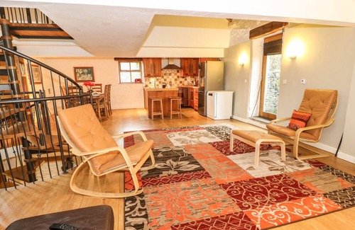 Peak District National Park Cottage | THE BARN AT SMALLDALE HALL, pet friendly, with a garden in Bradwell