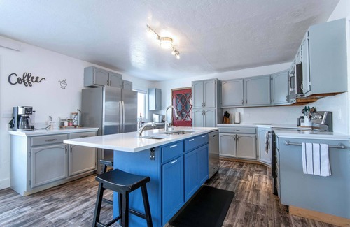 Driggs House | The Barn Driggs – Huge, Newly Renovated Retreat