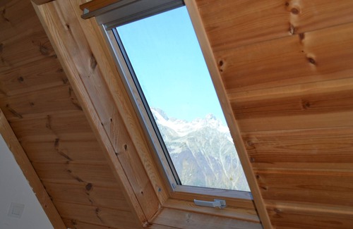 Le Bourg-d'Oisans House | The Barn, Ferme Noemie, Cycle/Ski. Large property, lovely location