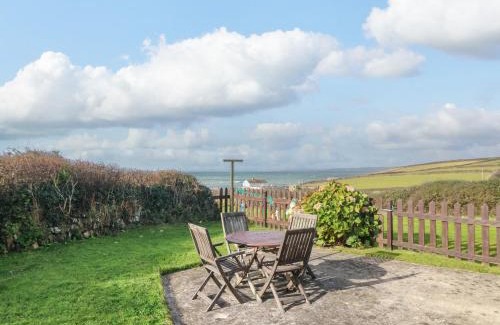 Gunwalloe House | The Barn