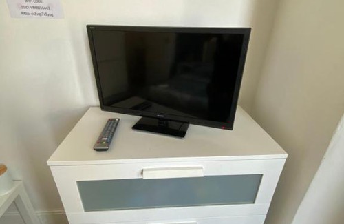 Plymouth House | The Bay En-suite Room
