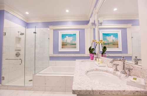 Charleston Resort | The Beach Club at Charleston Harbor Resort and Marina