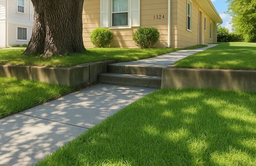 Bayview House | The Beach House 30+ day stays. A 4 minute walk to the beach! Pet friendly!