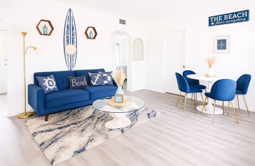 Bayview House | The Beach House 30+ day stays. A 4 minute walk to the beach! Pet friendly!