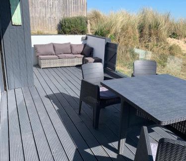 Moffat House | The Beach House