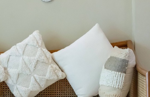 Busuanga Hotel | The Beach House Ocam Ocam