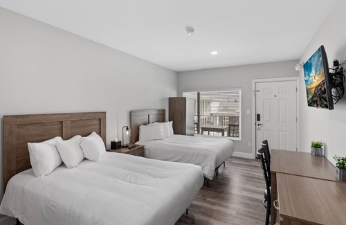 Wildwood Hotel | The Beach House