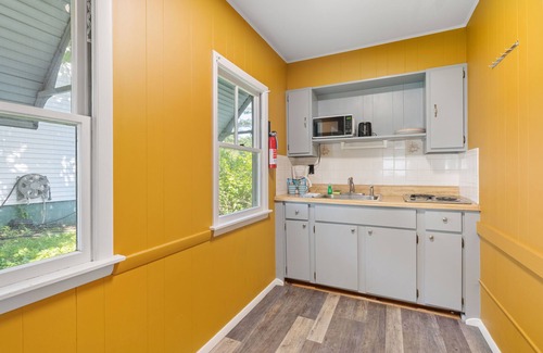 Ogunquit - Wells Hotel | The Beaches Guest Rooms and Cottages